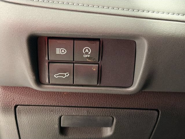 Certified 2026 Toyota Highlander XLE AWD/4WD image 10