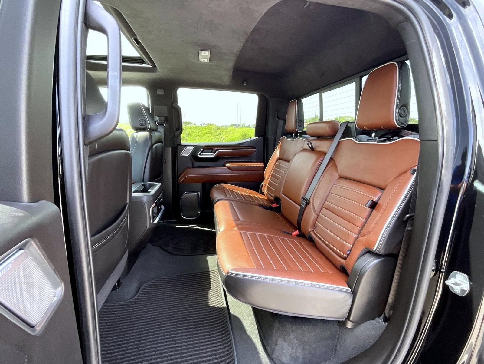 Certified 2024 GMC Sierra 1500 Denali Ultimate AWD/4WD image 21