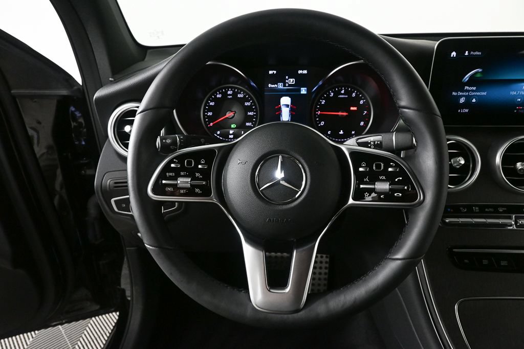 Certified 2022 Mercedes-Benz GLC 300 4MATIC image 2