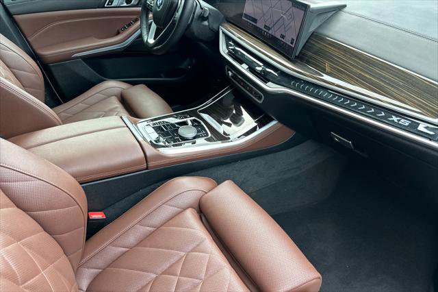 Used 2024 BMW X5 xDrive50e w/ Parking Assistance Package image 15