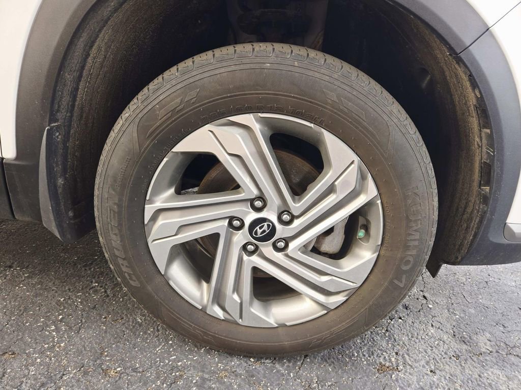 Used 2023 Hyundai Santa Fe SE AWD/4WD image 16