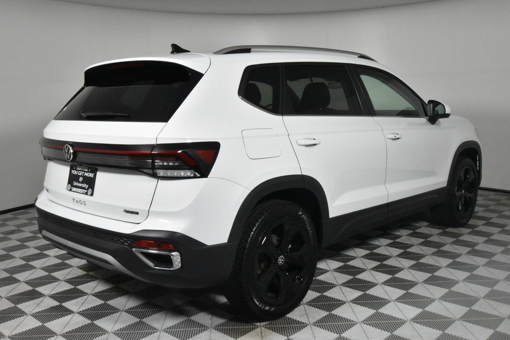 New 2025 Volkswagen Taos SEL image 7