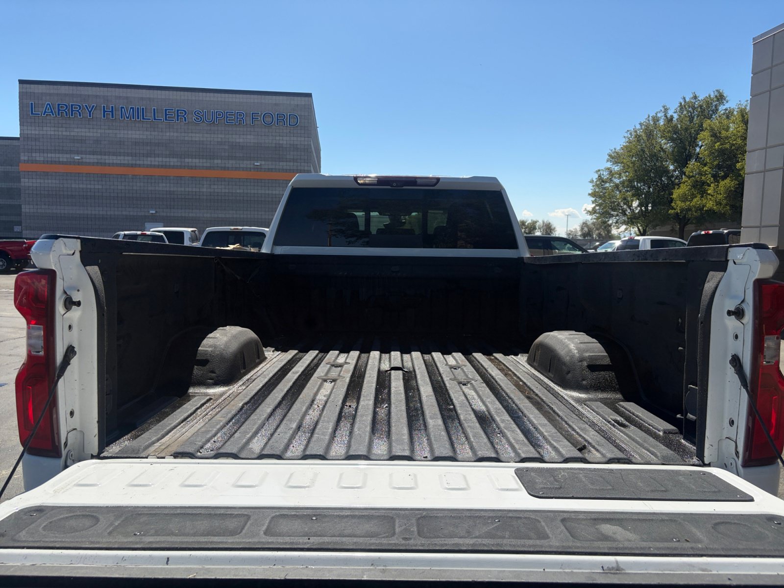Used 2020 Chevrolet Silverado 3500 LTZ w/ LTZ Premium Package AWD/4WD image 28