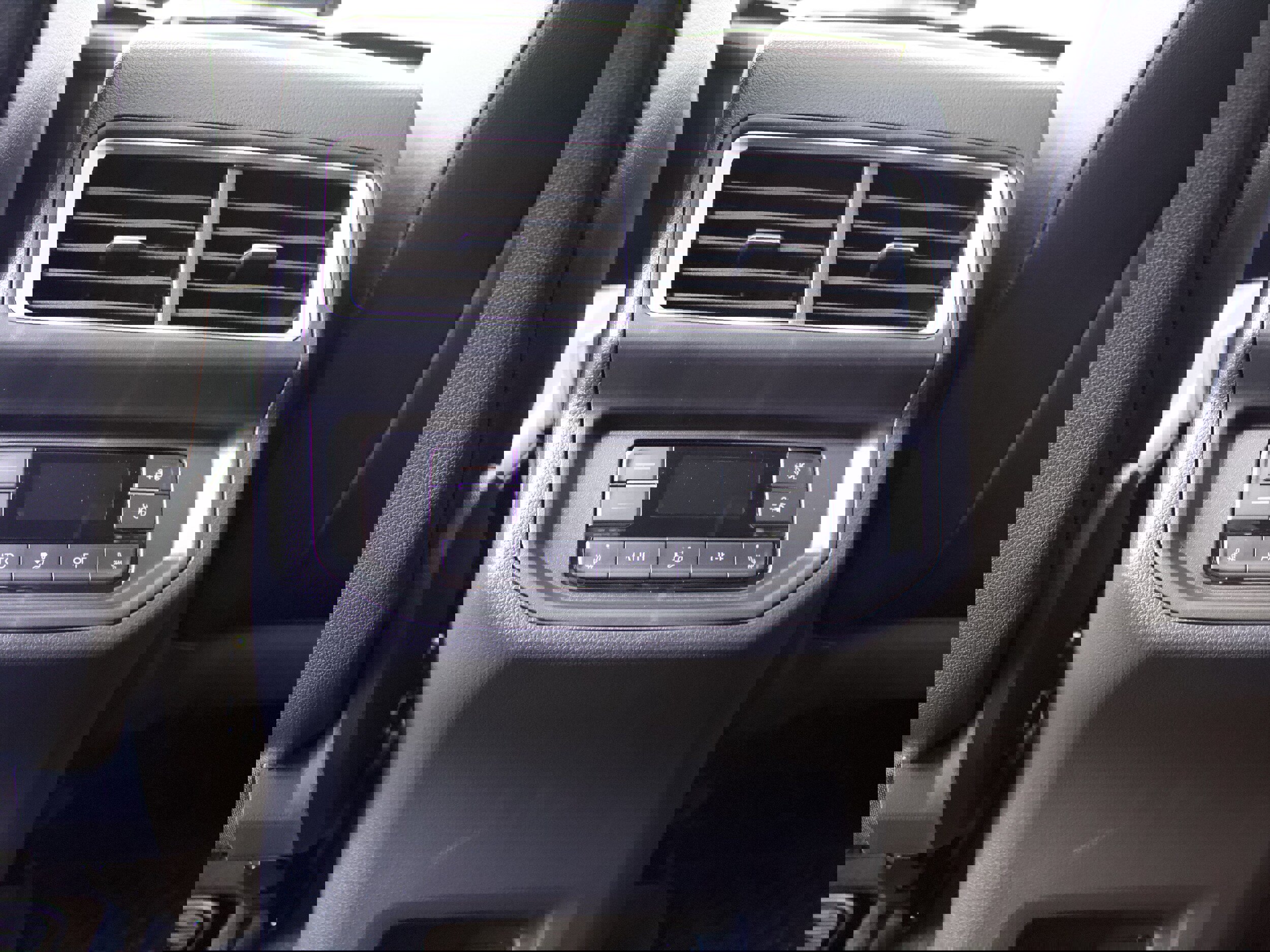 New 2025 Volkswagen Atlas SEL image 28