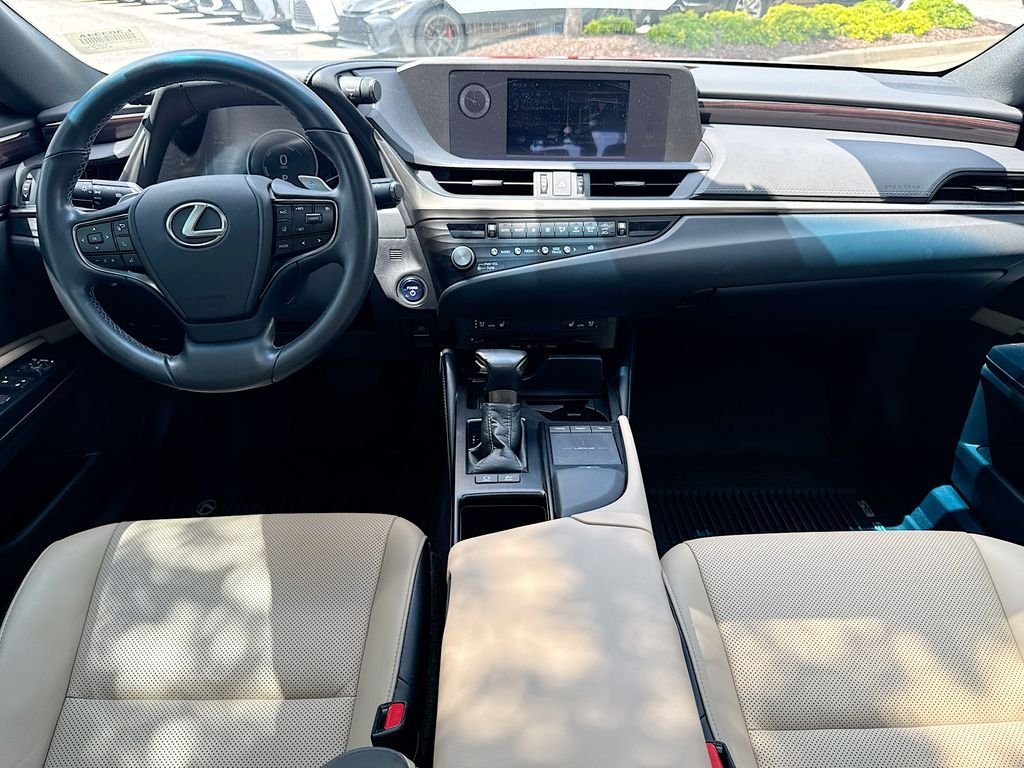 Used 2021 Lexus ES 300h w/ Premium Package FWD image 25