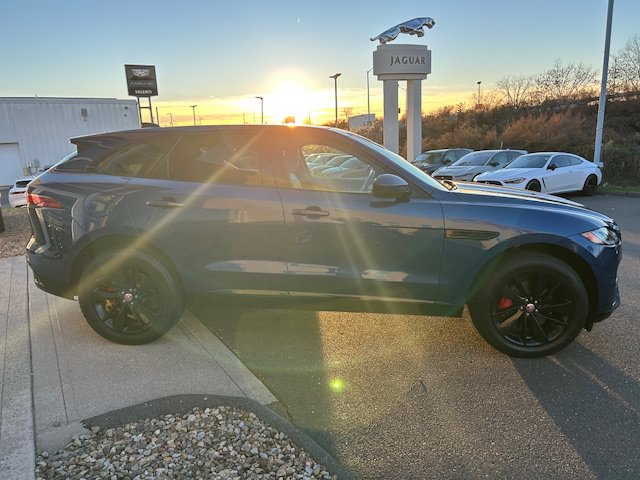 Certified 2023 Jaguar F-PACE S AWD/4WD image 7