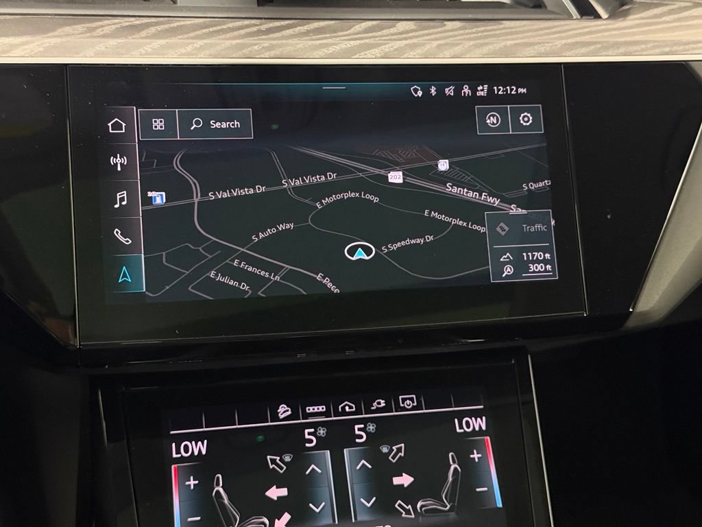 Used 2022 Audi e-tron Premium AWD/4WD image 16