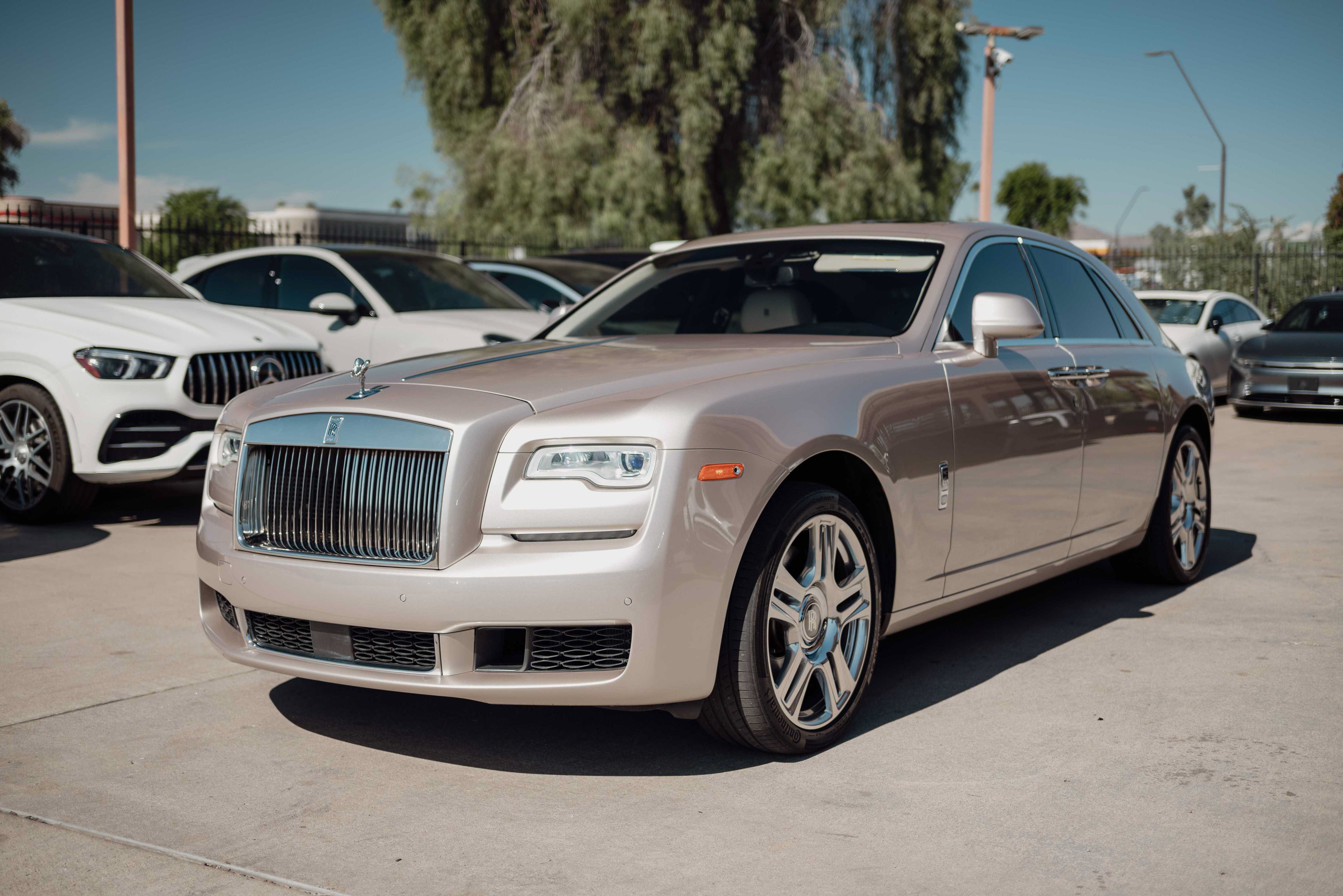Used 2020 Rolls-Royce Ghost RWD image 1