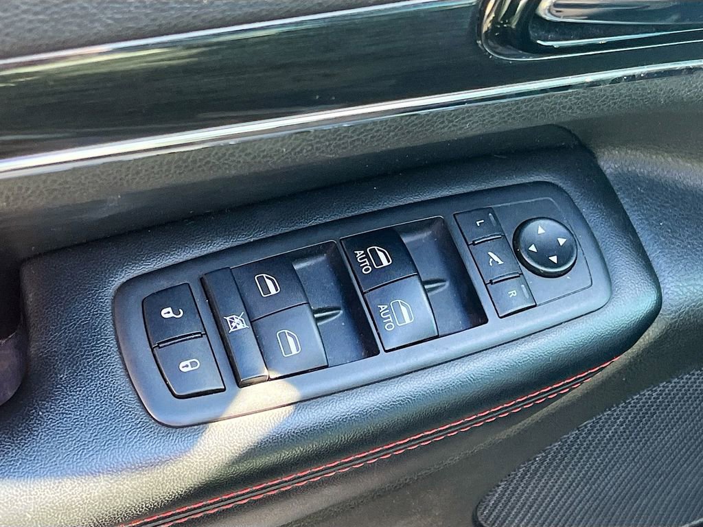 Used 2019 Jeep Grand Cherokee Trailhawk w/ Trailhawk Luxury Group AWD/4WD image 18