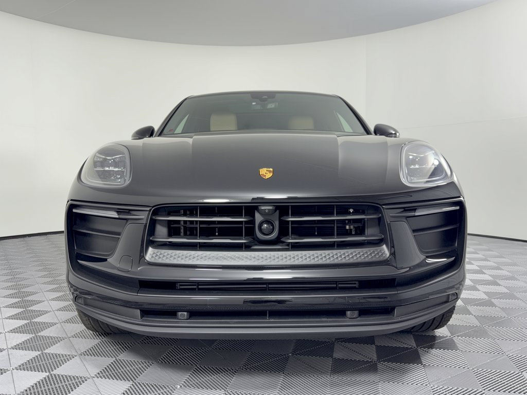 New 2026 Porsche Macan AWD/4WD image 6