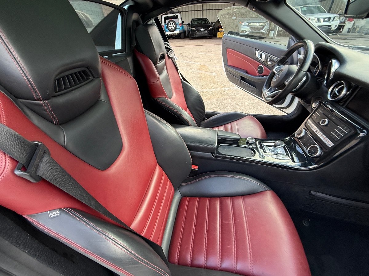 Used 2018 Mercedes-Benz SLC 300 w/ Premium 1 Package image 17
