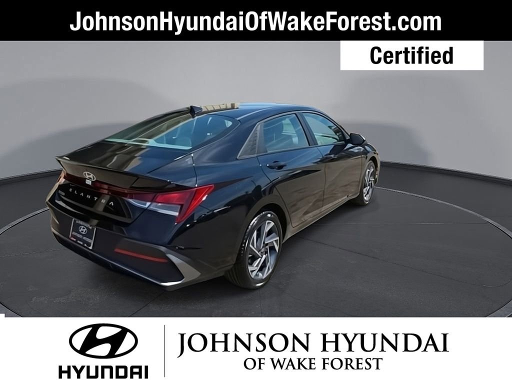 Certified 2025 Hyundai Elantra Sport FWD image 8