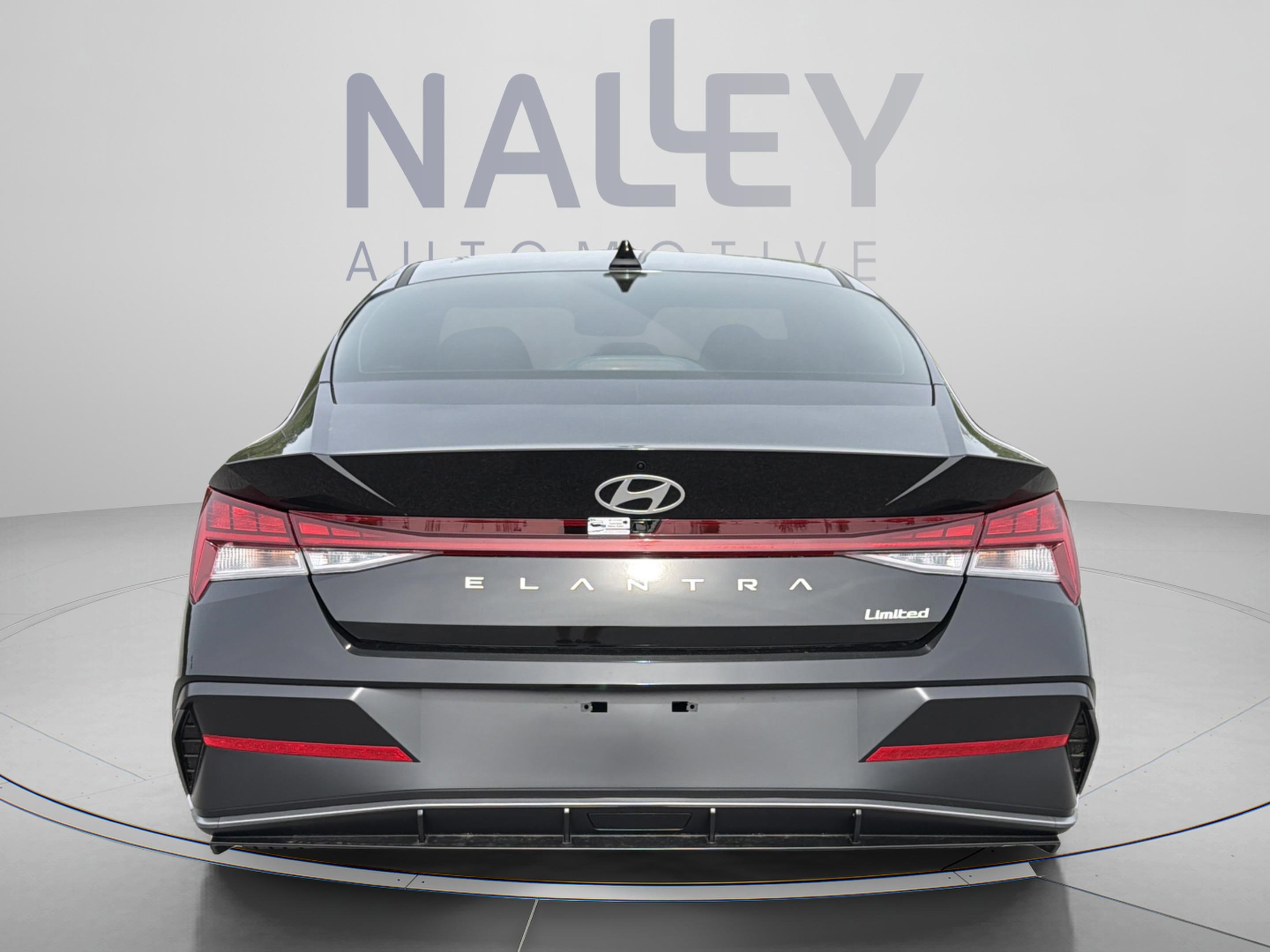New 2026 Hyundai Elantra Limited FWD image 4