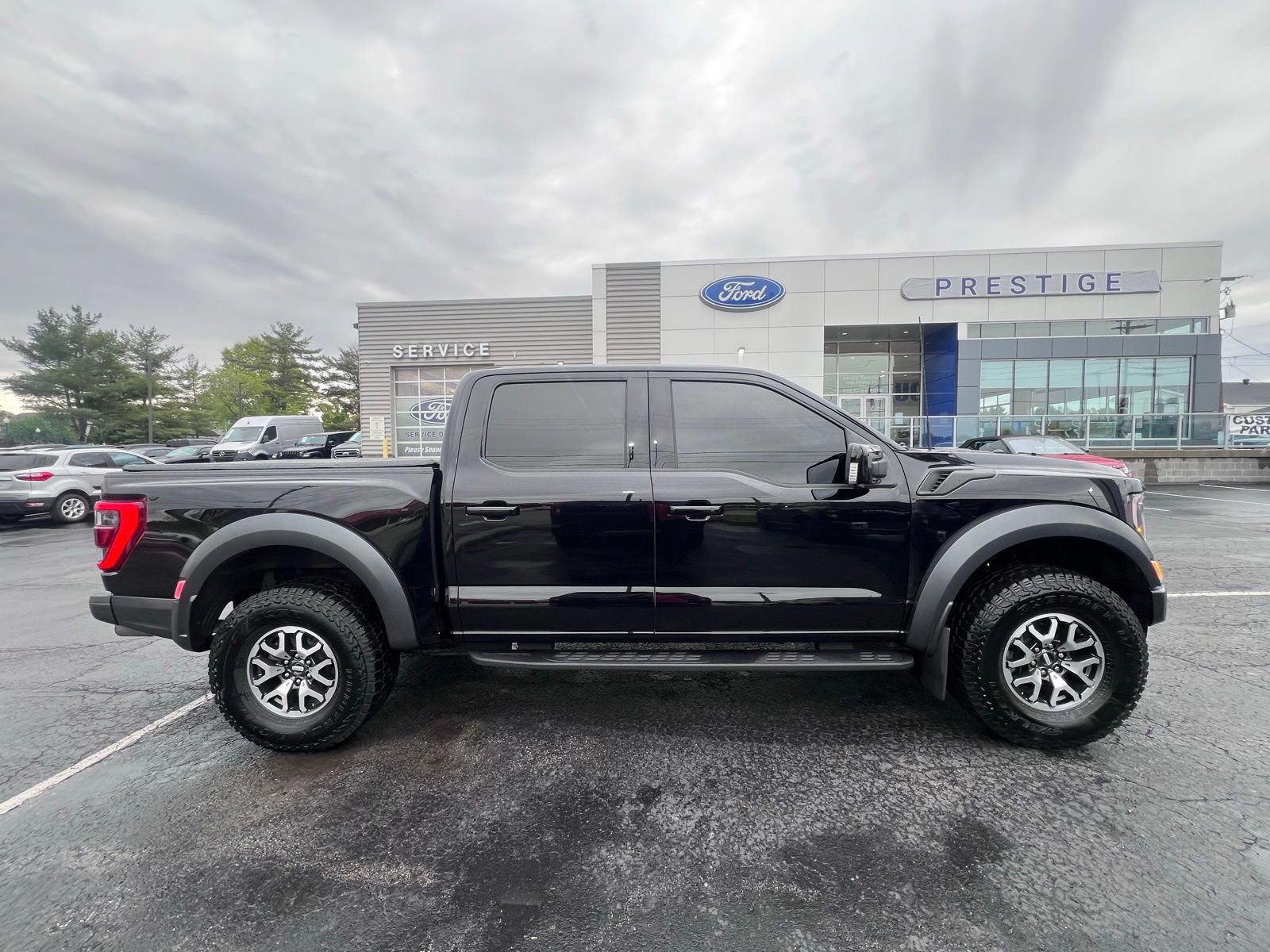Used 2021 Ford F150 Raptor w/ Equipment Group 801A High AWD/4WD image 10