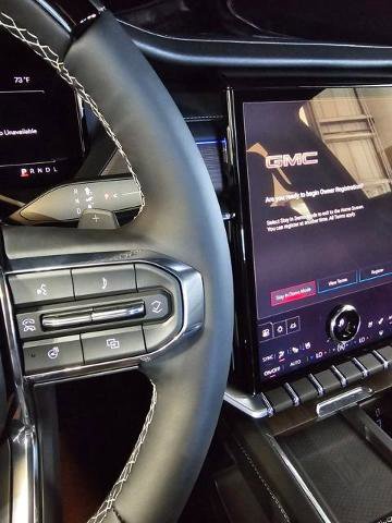 New 2026 GMC Acadia Denali w/ Super Cruise Package FWD image 30