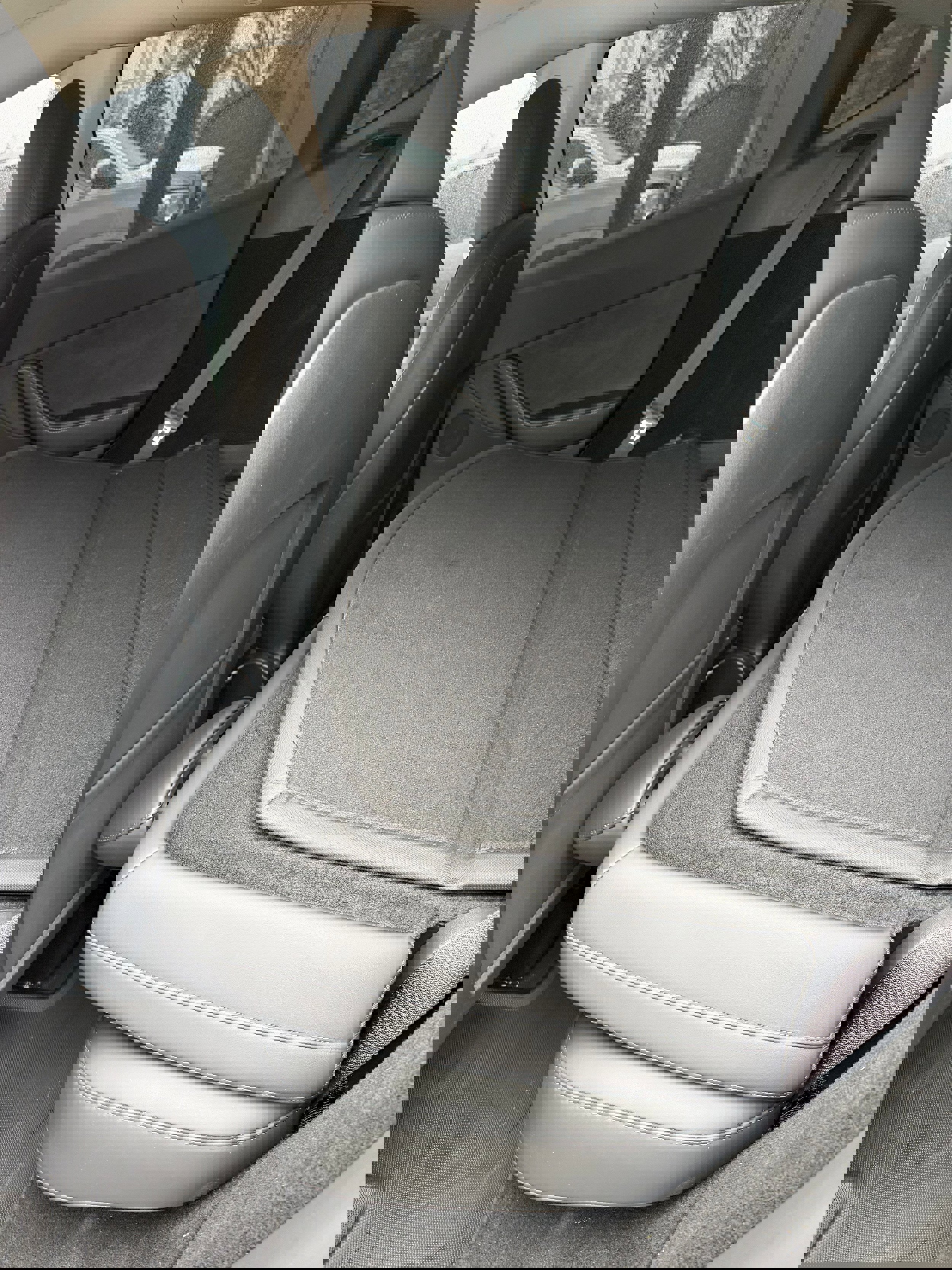 Used 2024 Tesla Model Y Performance image 10