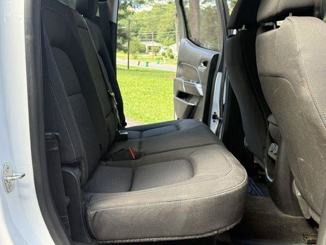 Used 2018 Chevrolet Colorado LT w/ Safety Package RWD image 8
