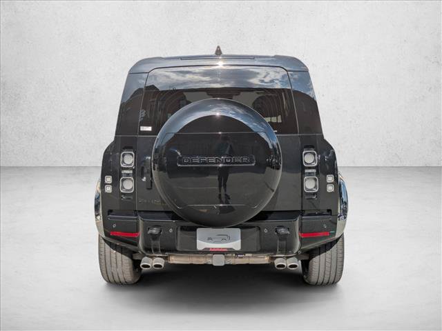 Certified 2025 Land Rover Defender 110 V8 AWD/4WD image 7