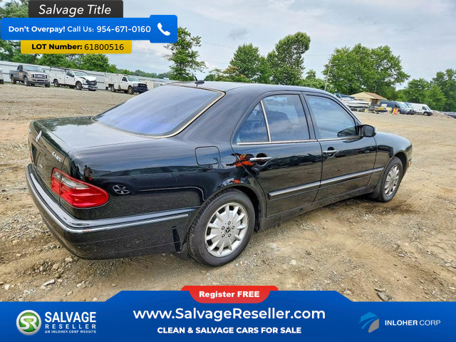 Used 2001 Mercedes-Benz E 320 4MATIC Sedan image 4