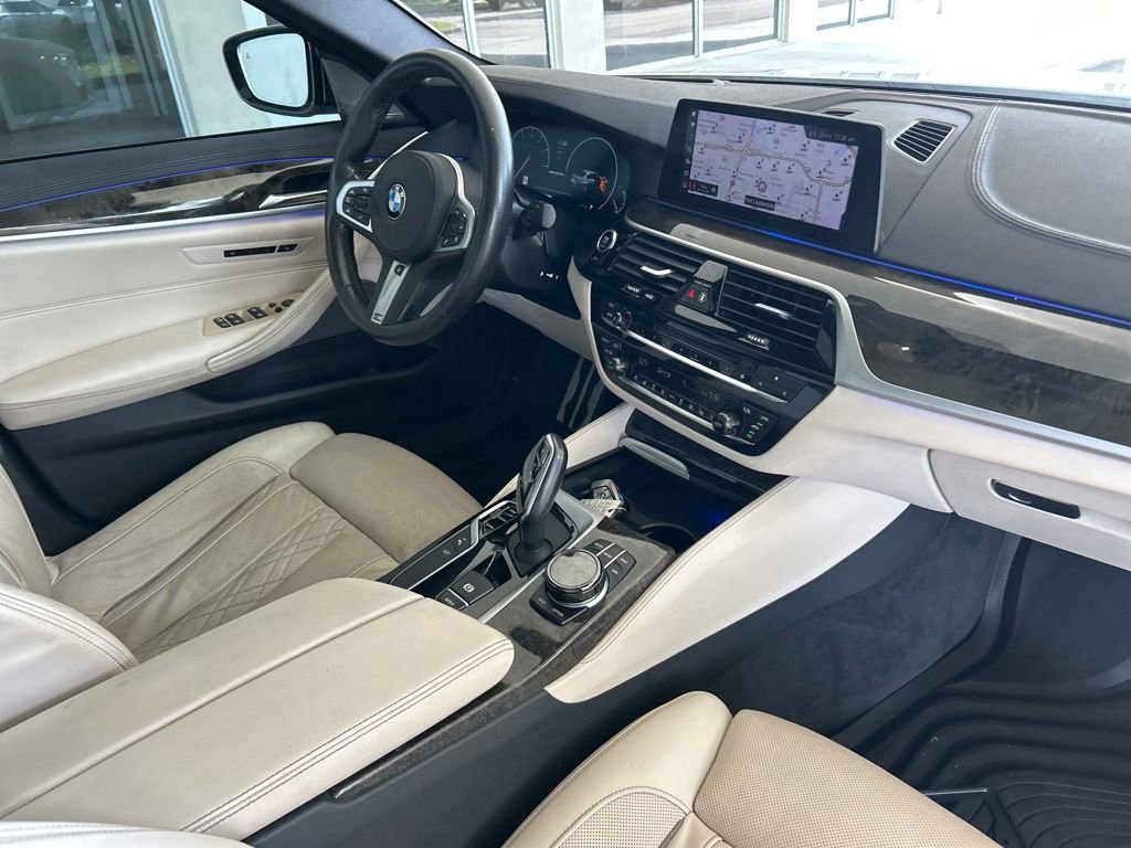 Used 2019 BMW M550i xDrive w/ Dynamic Handling Package AWD/4WD image 25