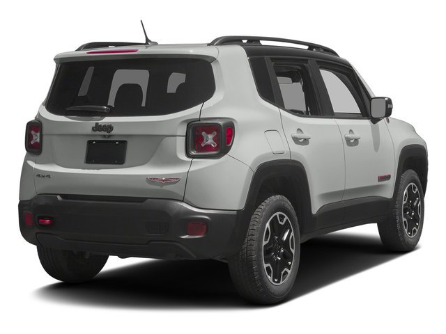 Used 2016 Jeep Renegade Trailhawk AWD/4WD image 3