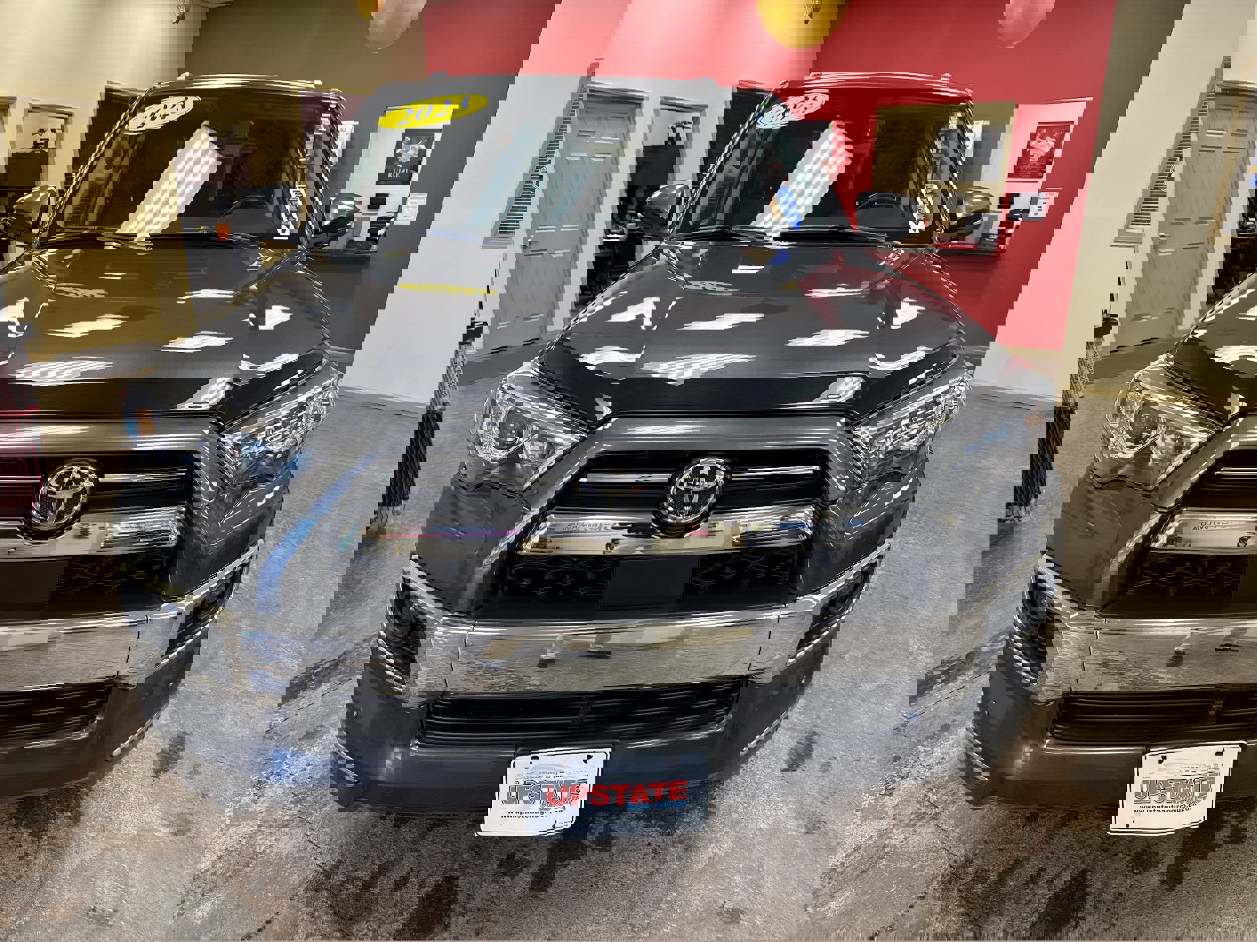 Used 2023 Toyota 4Runner Limited image 2