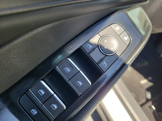 Used 2023 Nissan Rogue SL w/ SL Premium Package FWD image 19