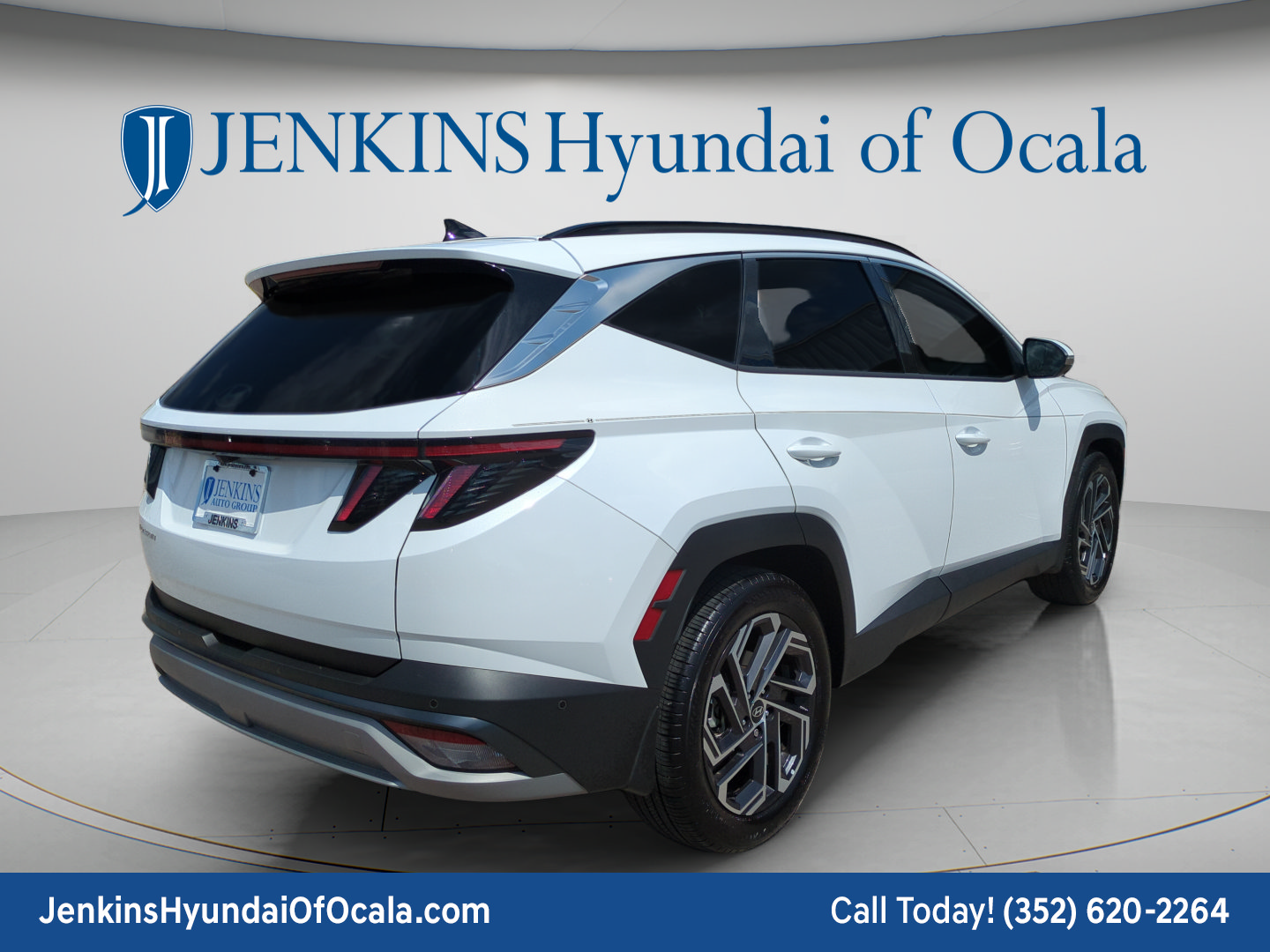 Certified 2025 Hyundai Tucson Limited FWD image 3