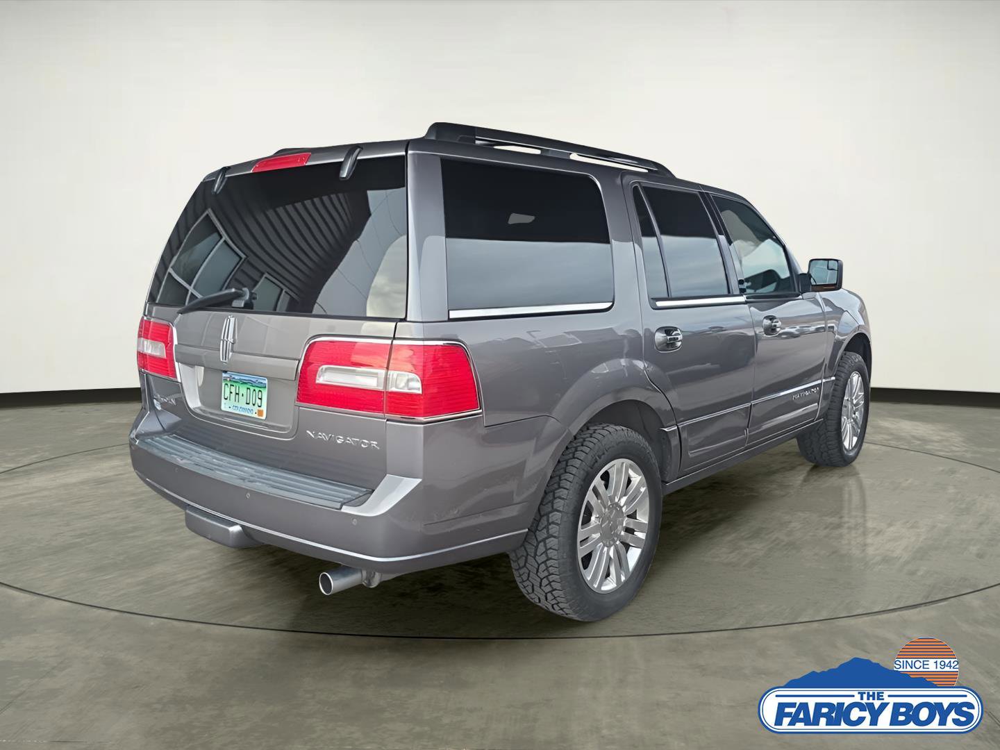 Used 2012 Lincoln Navigator 4WD image 4