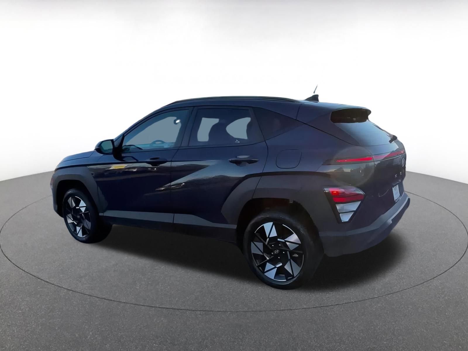 Used 2025 Hyundai Kona SEL image 10