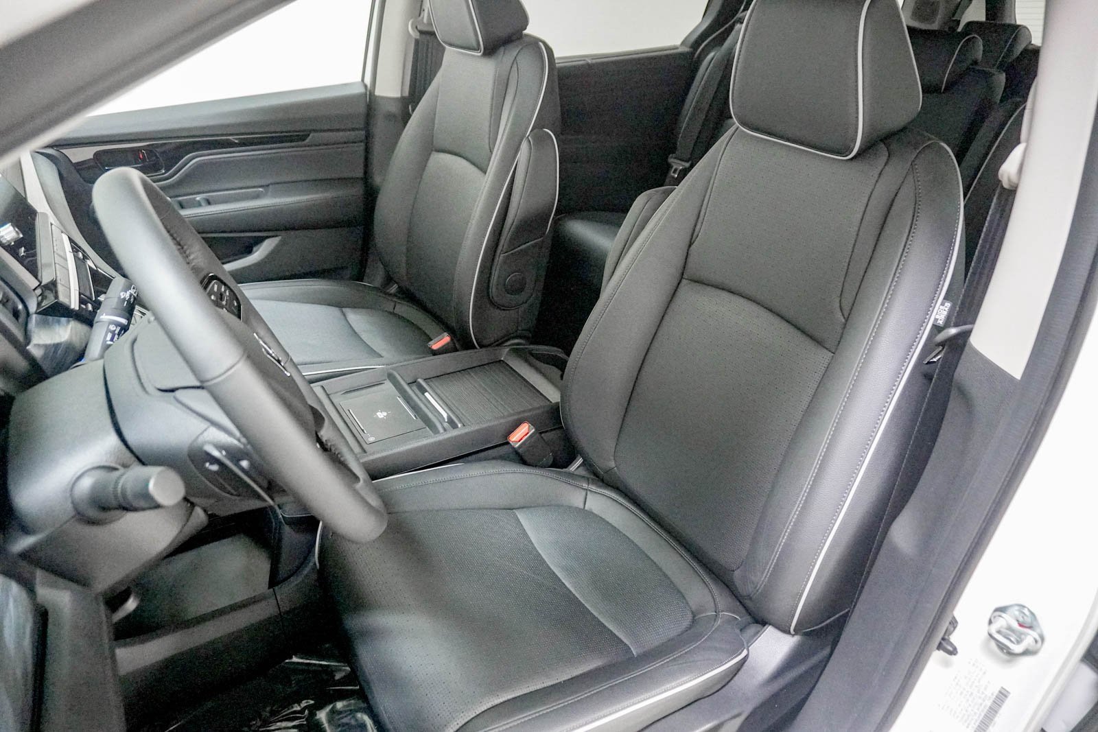 Certified 2026 Honda Odyssey Elite image 20