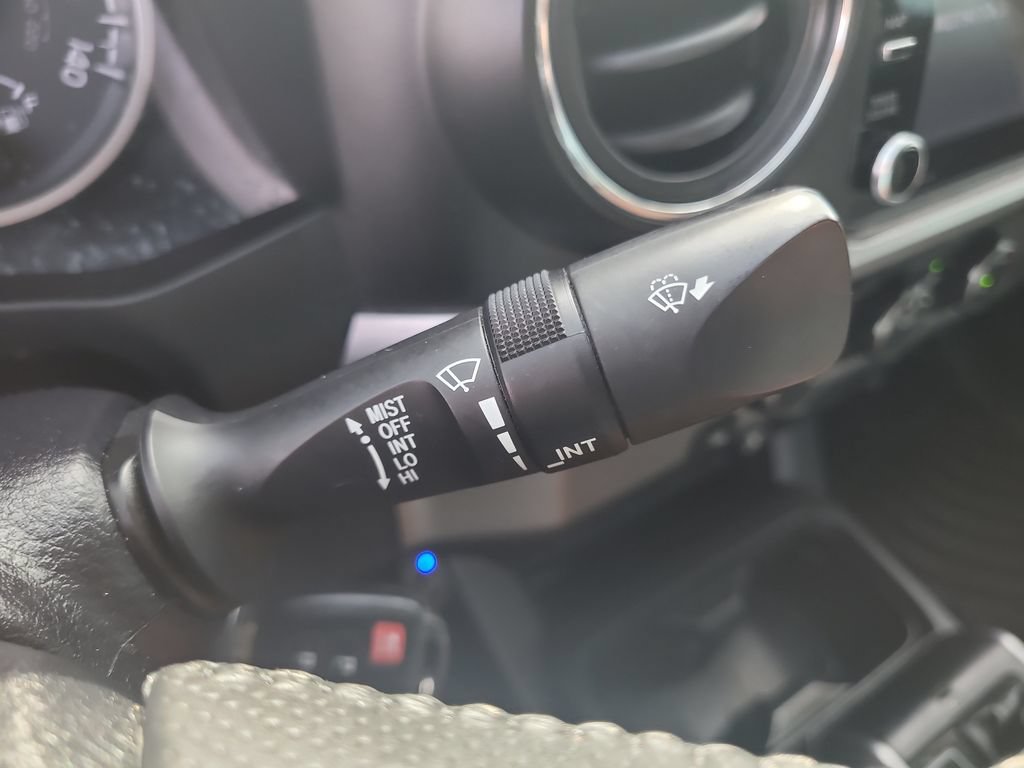 Used 2021 Toyota Tacoma SR5 RWD image 32