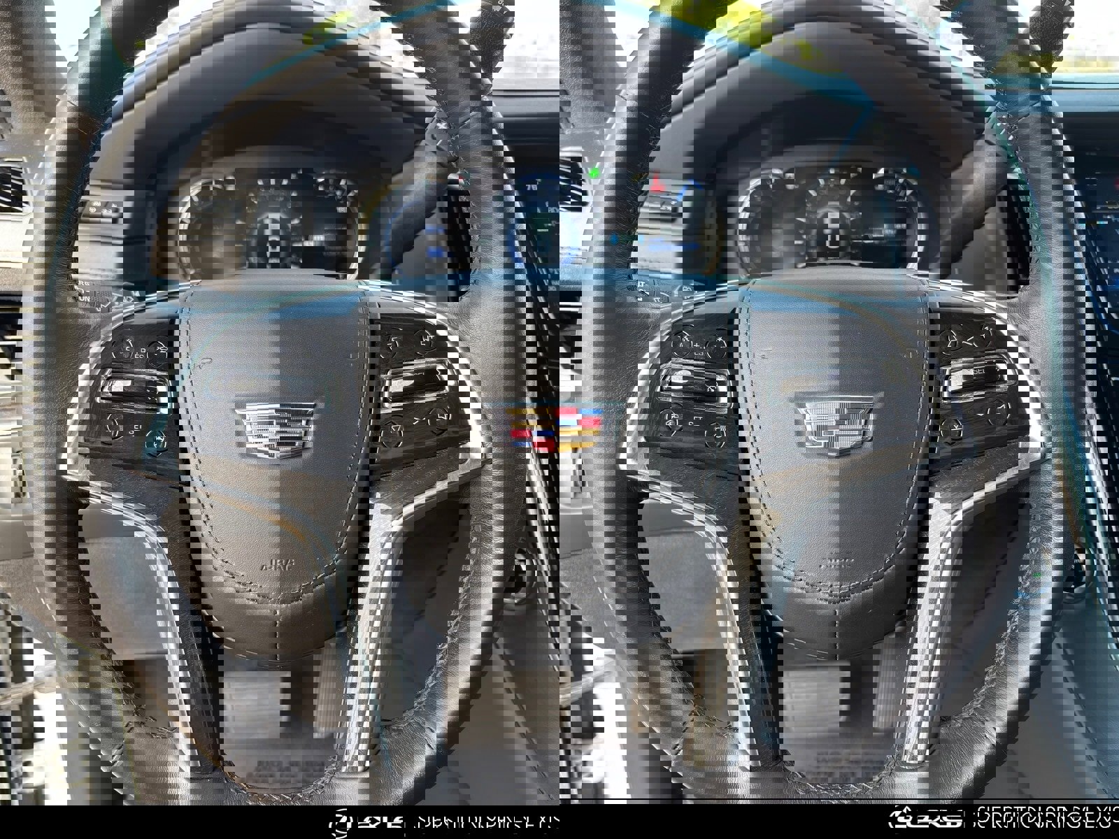 Used 2020 Cadillac Escalade ESV Platinum image 29