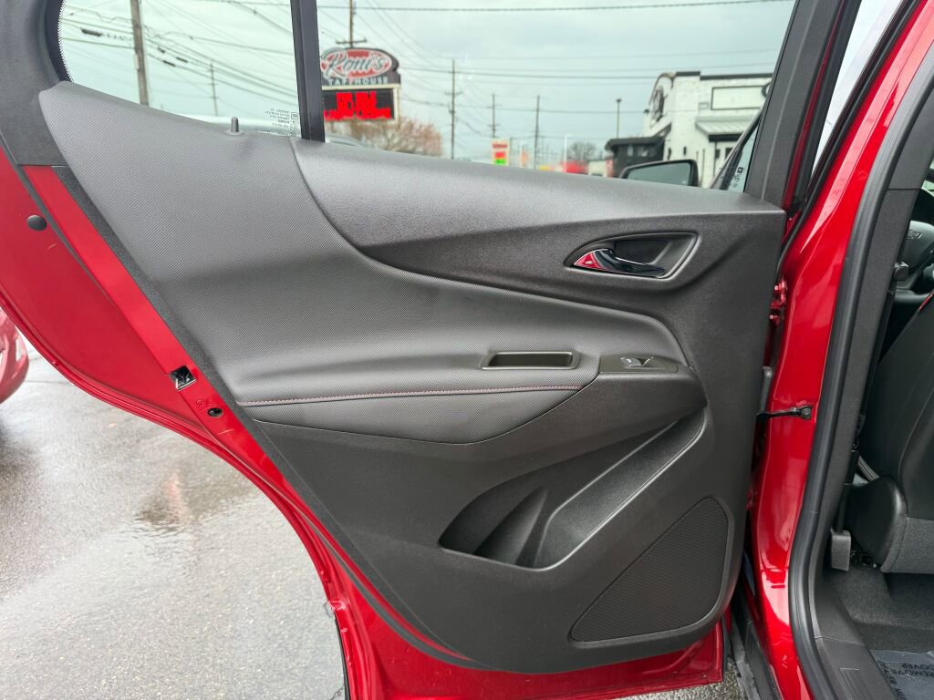 Used 2024 Chevrolet Equinox RS AWD/4WD image 20