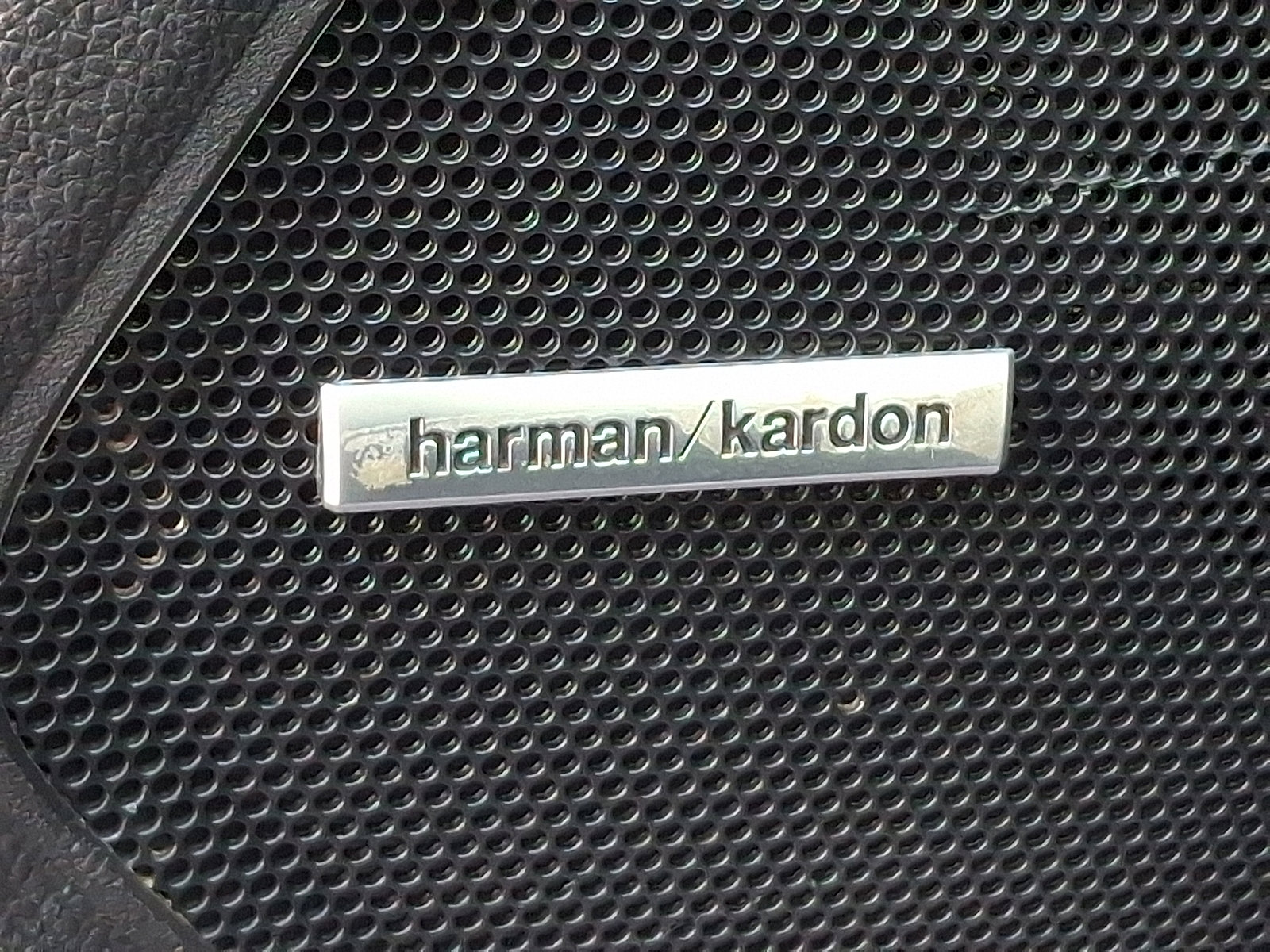 Used 2018 Subaru Outback 2.5i Limited w/ Protection Package #1 image 25