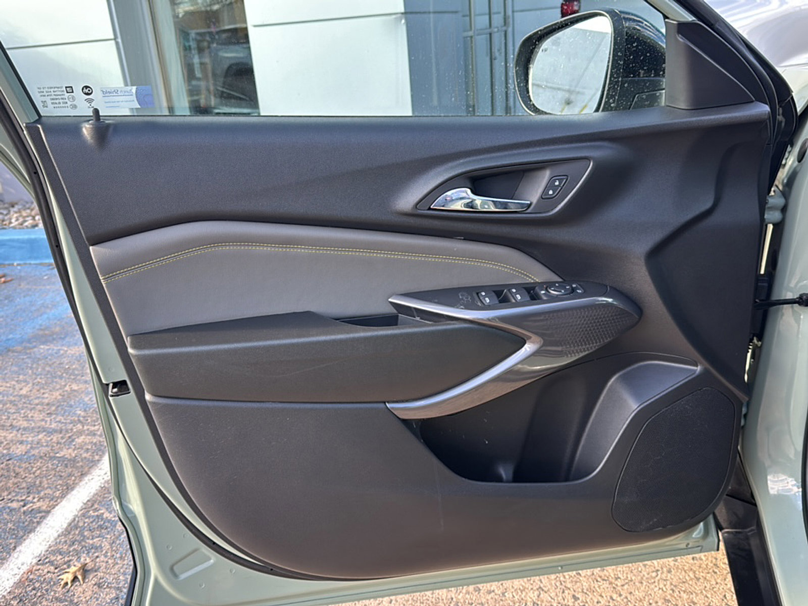 Used 2024 Chevrolet Trax ACTIV w/ Driver Confidence Package image 16