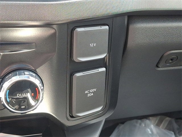 New 2026 Ford F250 Platinum image 18