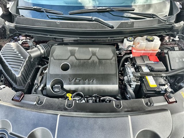 Used 2023 Chevrolet Traverse LT image 18