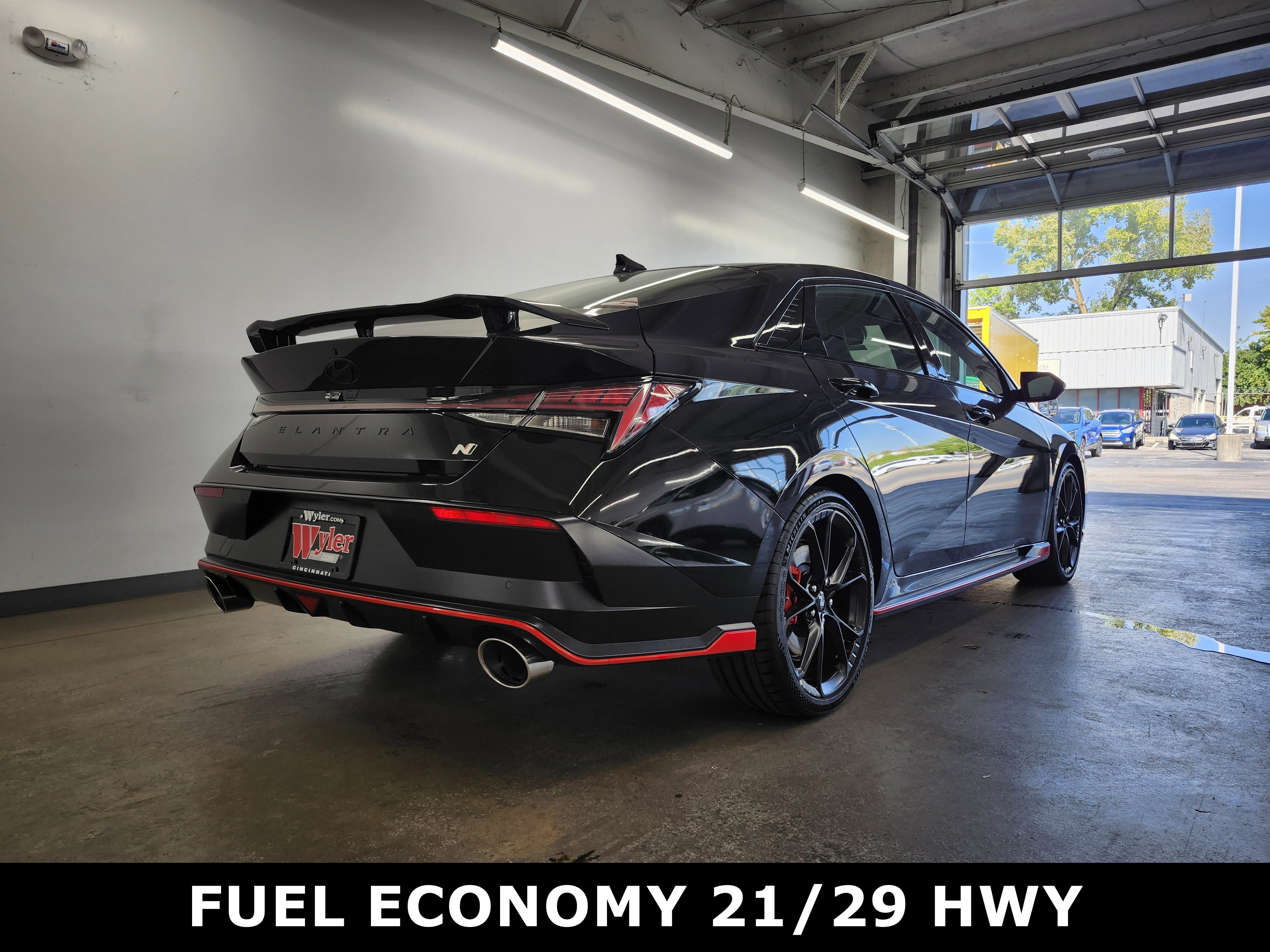 New 2025 Hyundai Elantra N image 3