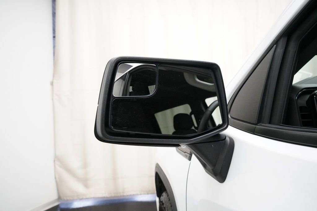 Used 2024 GMC Sierra 1500 Elevation image 24