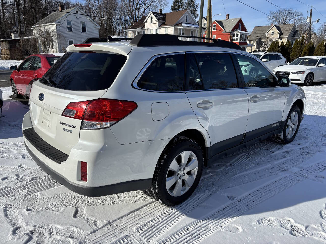 Used 2011 Subaru Outback 2.5i Limited image 6