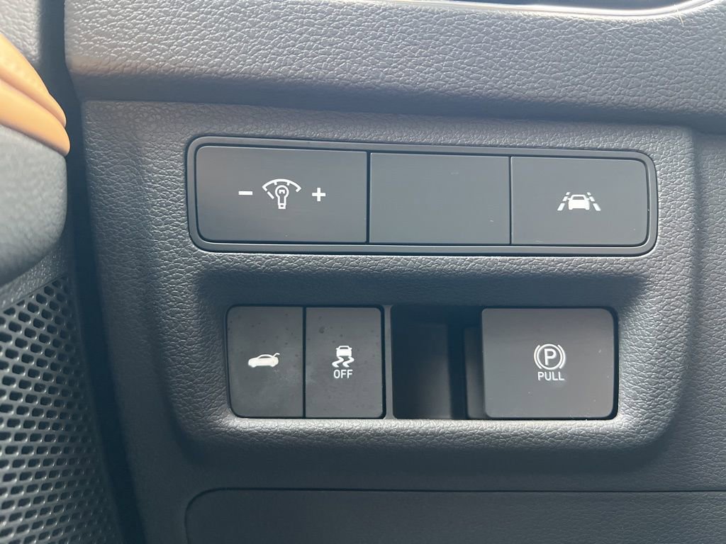 Used 2021 Hyundai Sonata Limited w/ Cargo Package image 16