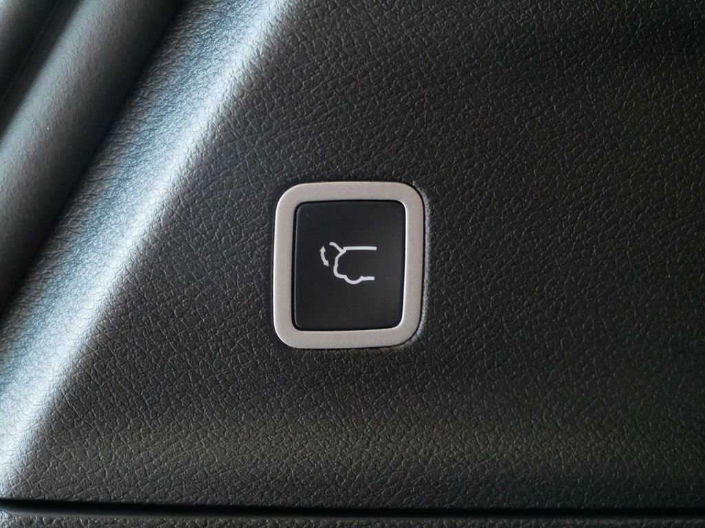 New 2026 Chrysler Pacifica Pinnacle image 24