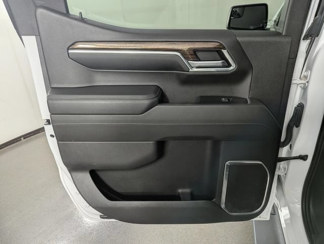 Used 2024 GMC Sierra 1500 Elevation w/ LPO, Elevation Black Package AWD/4WD image 22