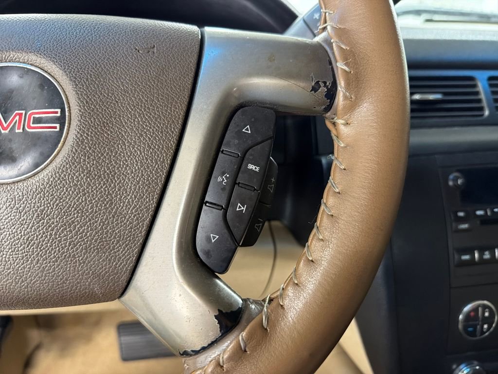 Used 2008 GMC Sierra 2500 SLT w/ Z71 Off-Road Package image 19