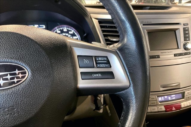 Used 2014 Subaru Outback 2.5i Limited w/ Moonroof Package AWD/4WD image 19