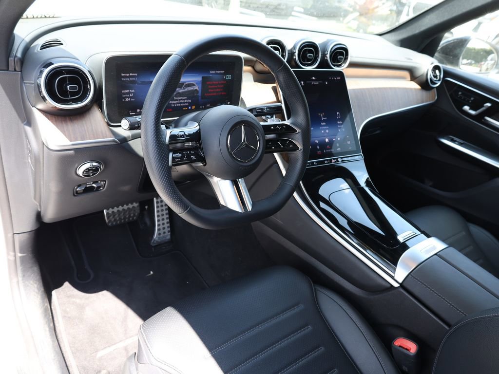 Used 2024 Mercedes-Benz GLC 300 image 16