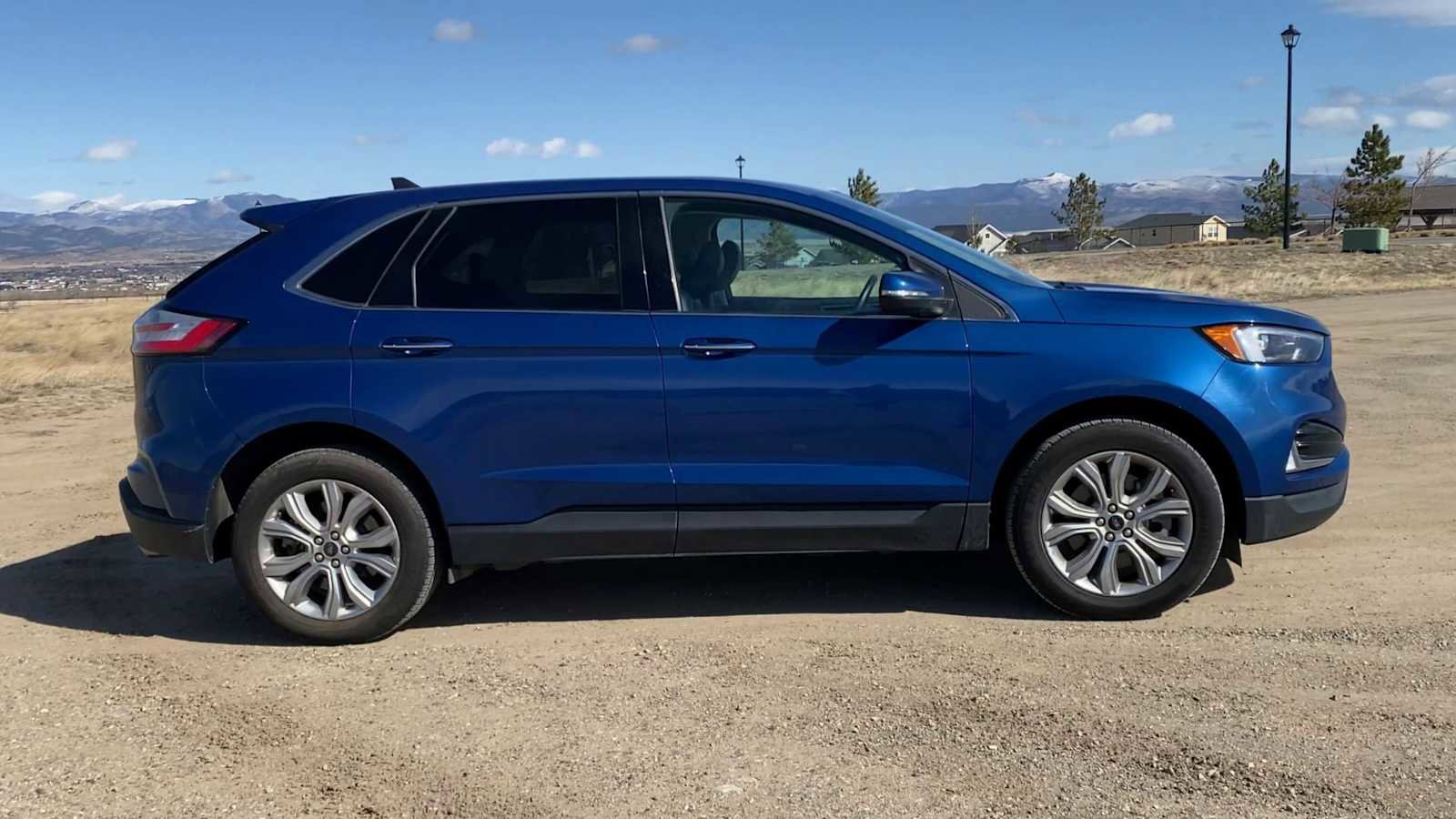 Used 2023 Ford Edge Titanium image 9