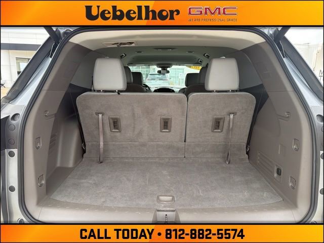 Used 2021 Chevrolet Traverse LT AWD/4WD image 11