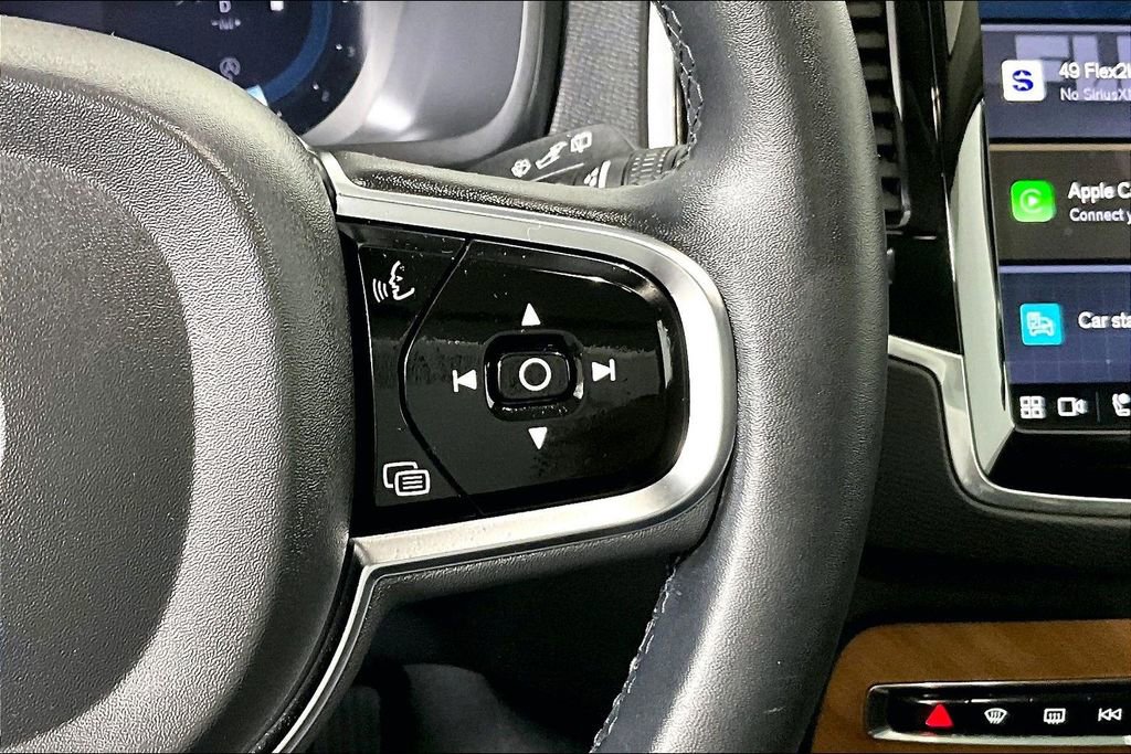 Used 2024 Volvo XC90 B6 Plus image 19